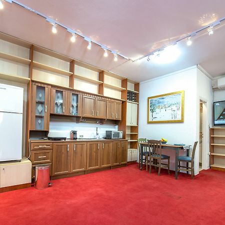 Cinema Museum Apartment Athena Bagian luar foto